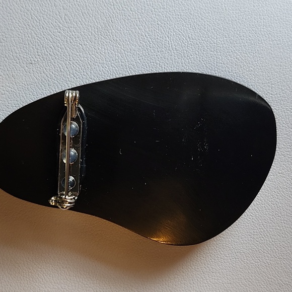 Pin - Picture 3 of 3